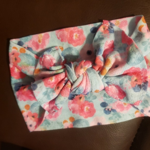 Top Knot OBC Bows - Picture 2 of 2